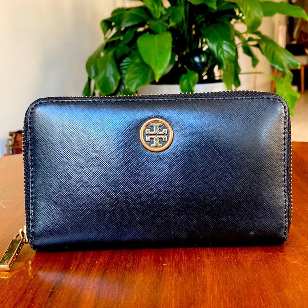 Black and gold Tory Burch wallet